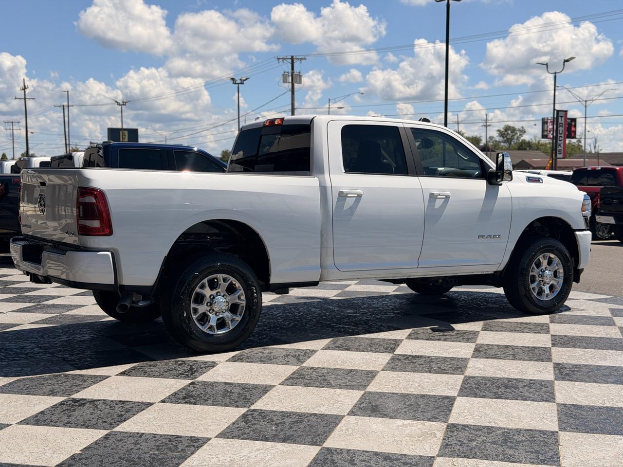 RAM 2500 Laramie Crew Cab SWB 4WD 2024