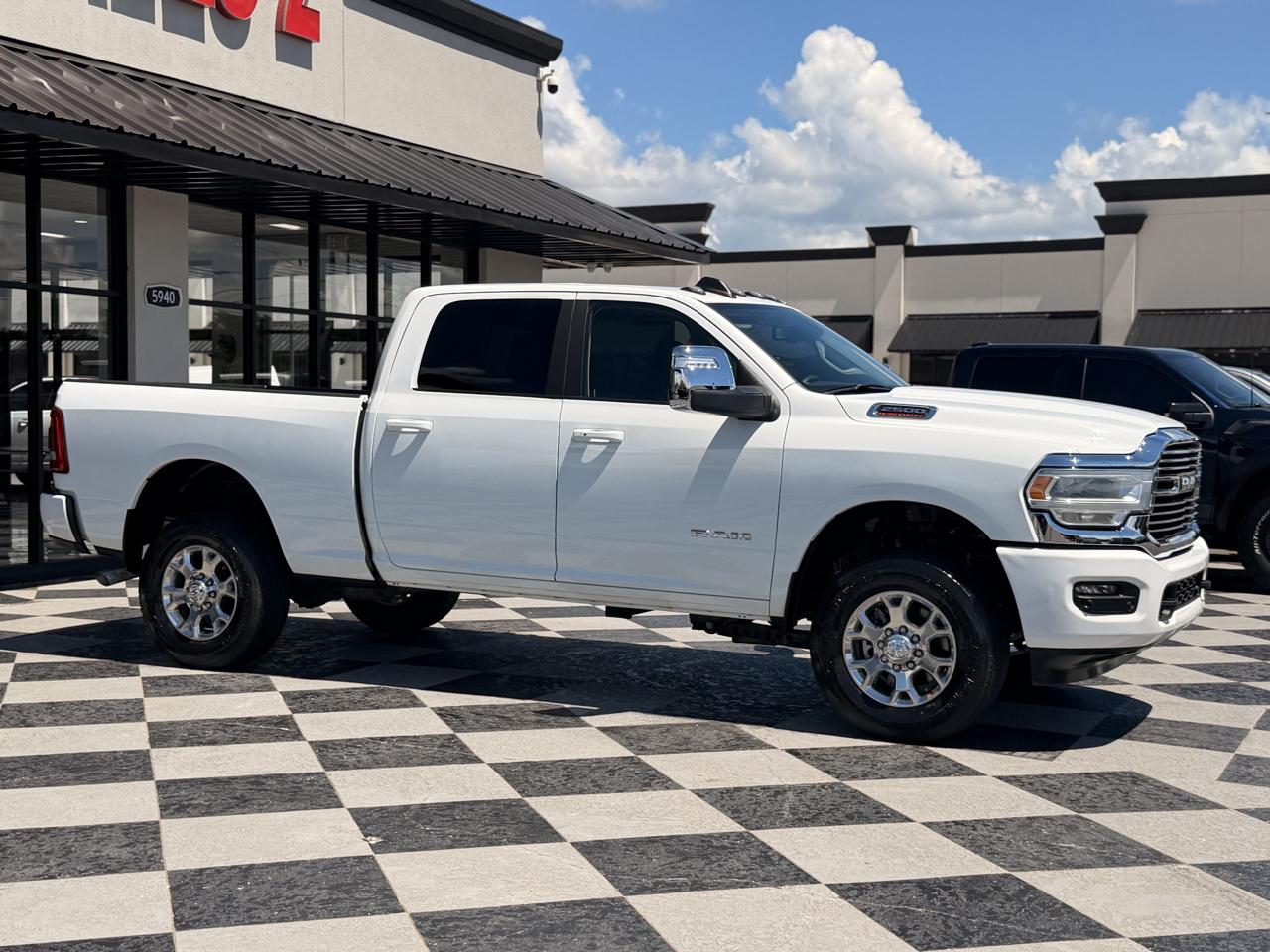 RAM 2500 Laramie Crew Cab SWB 4WD 2024