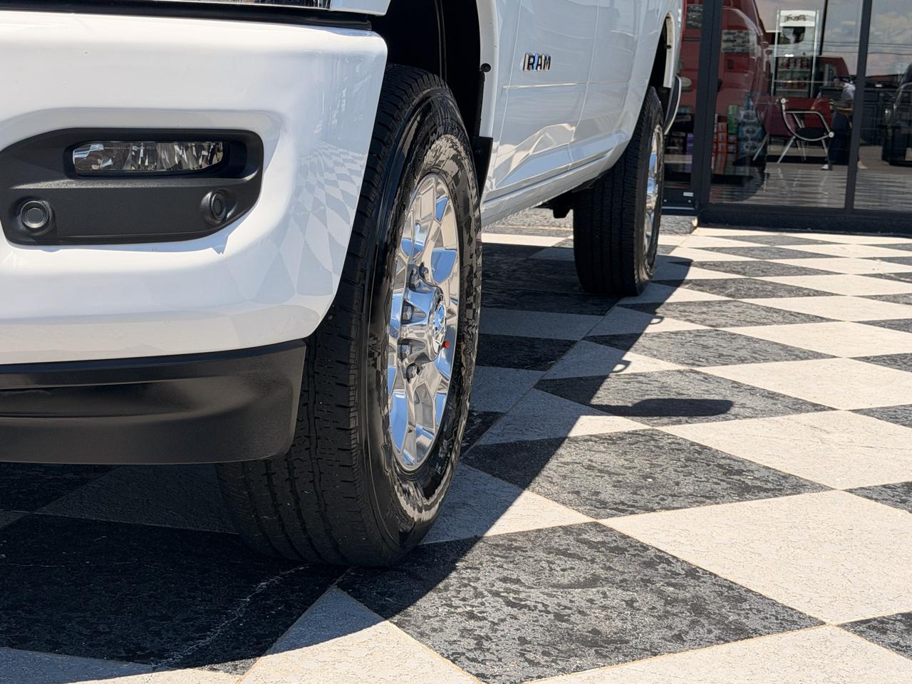 RAM 2500 Laramie Crew Cab SWB 4WD 2024