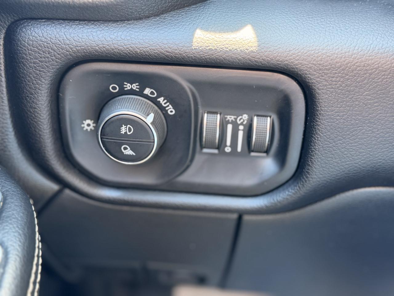 RAM 2500 Laramie Crew Cab SWB 4WD 2024