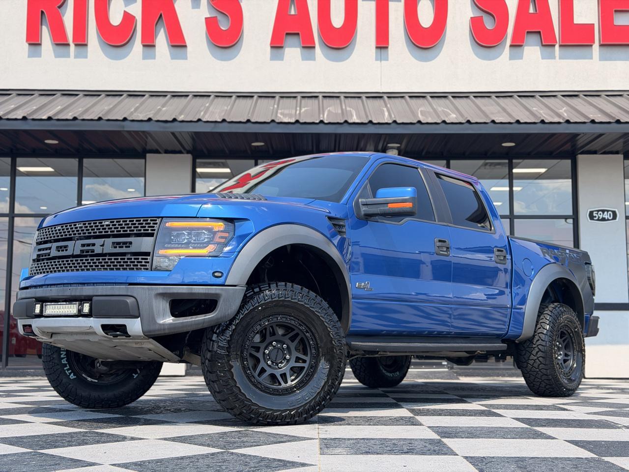 Ford F-150 4WD SuperCrew 145" SVT Raptor 2012