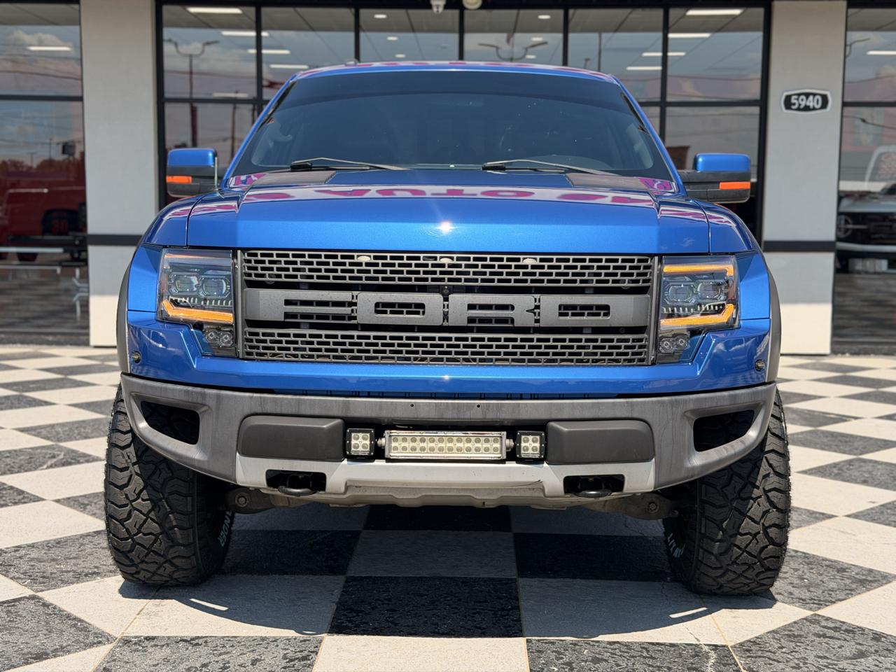 Ford F-150 4WD SuperCrew 145" SVT Raptor 2012