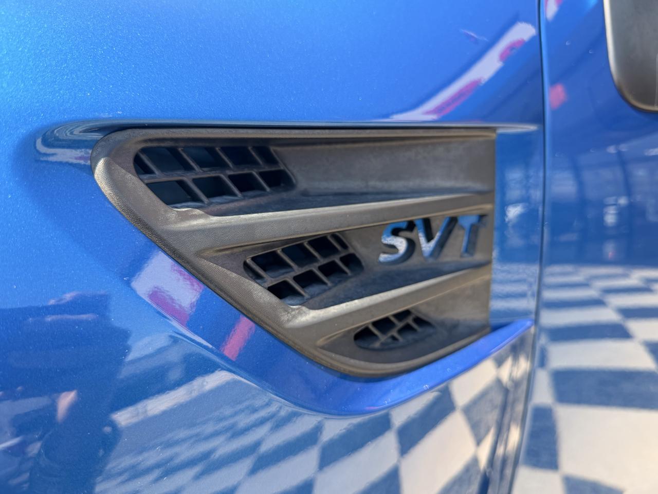 Ford F-150 4WD SuperCrew 145" SVT Raptor 2012