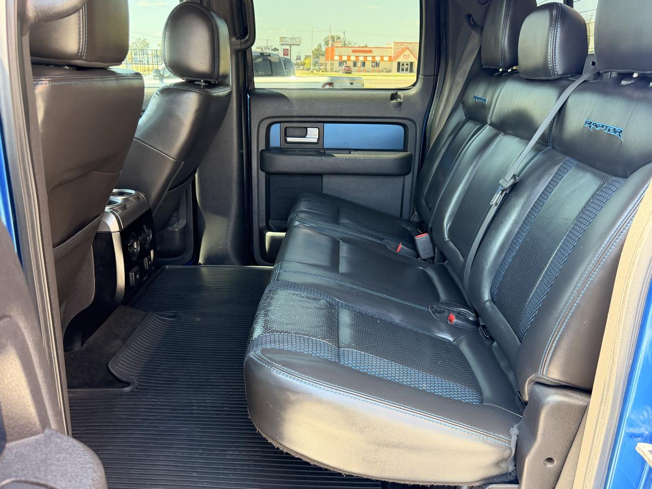 Ford F-150 4WD SuperCrew 145" SVT Raptor 2012