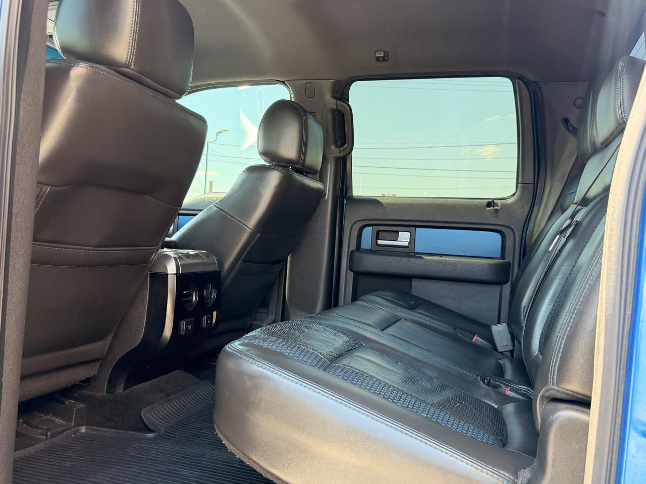 Ford F-150 4WD SuperCrew 145" SVT Raptor 2012