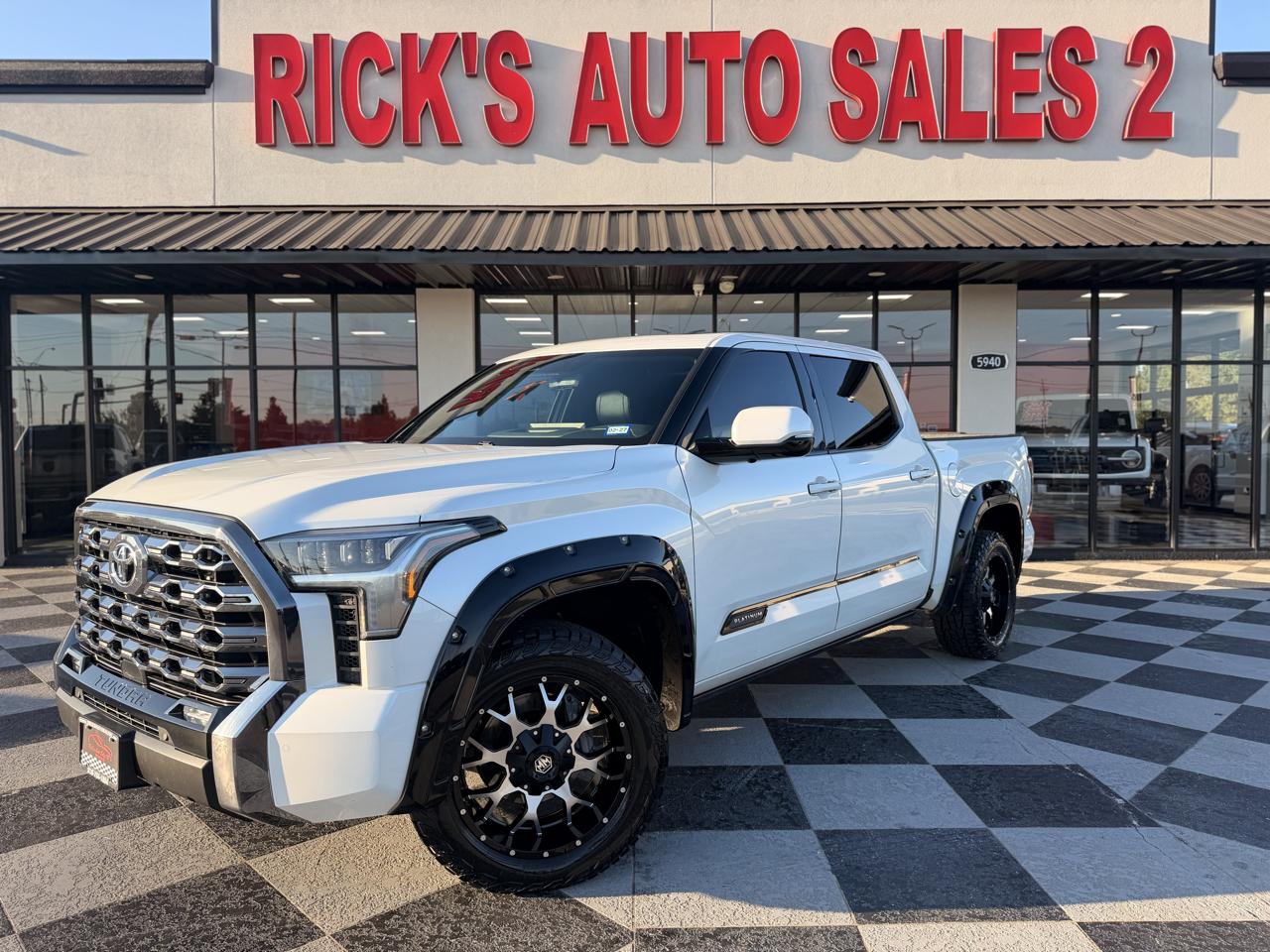 Toyota Tundra Platinum CrewMax 4WD 2022