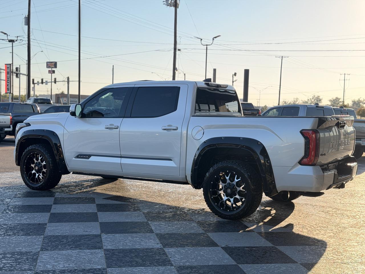 Toyota Tundra Platinum CrewMax 4WD 2022