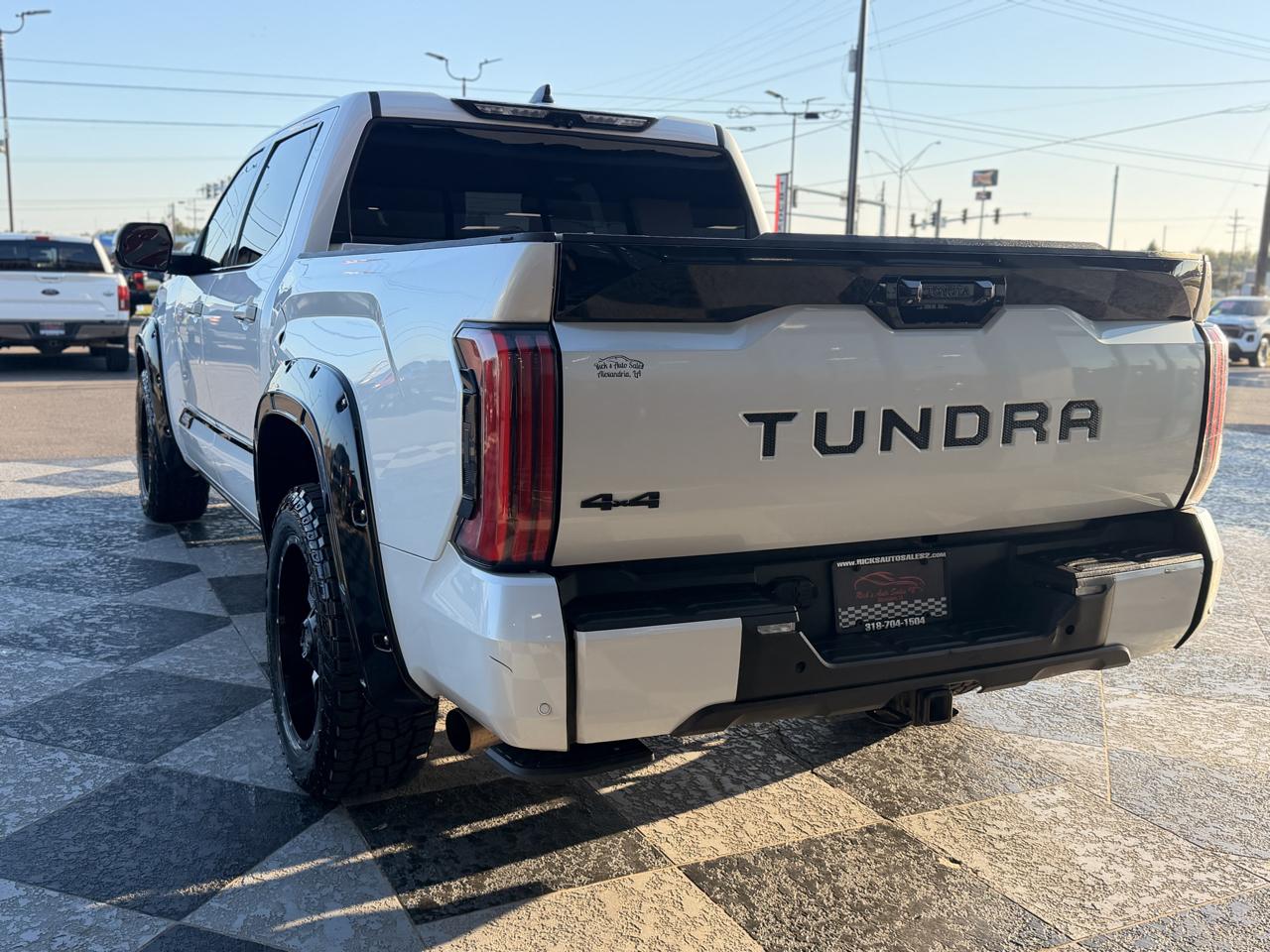 Toyota Tundra Platinum CrewMax 4WD 2022