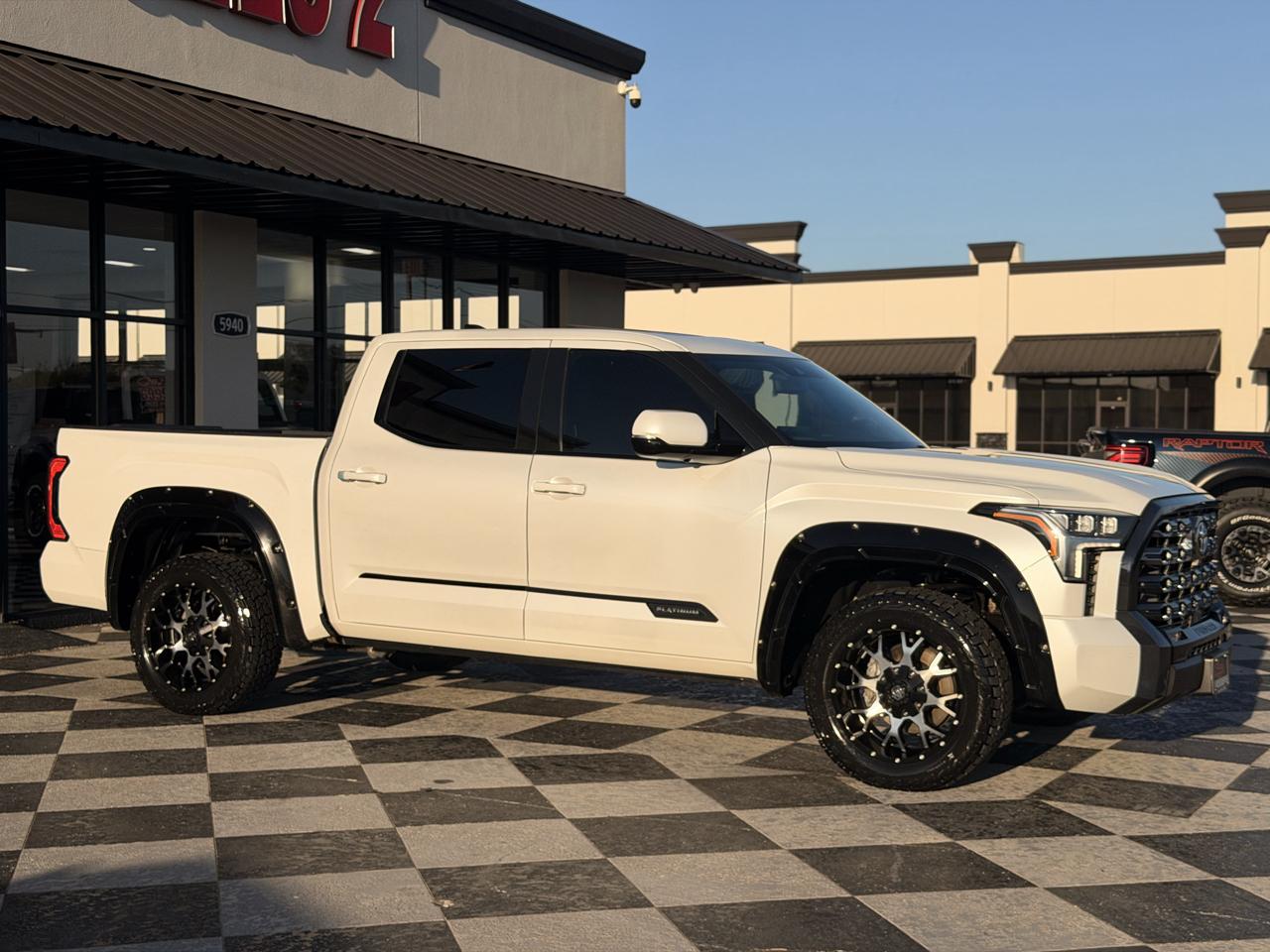 Toyota Tundra Platinum CrewMax 4WD 2022