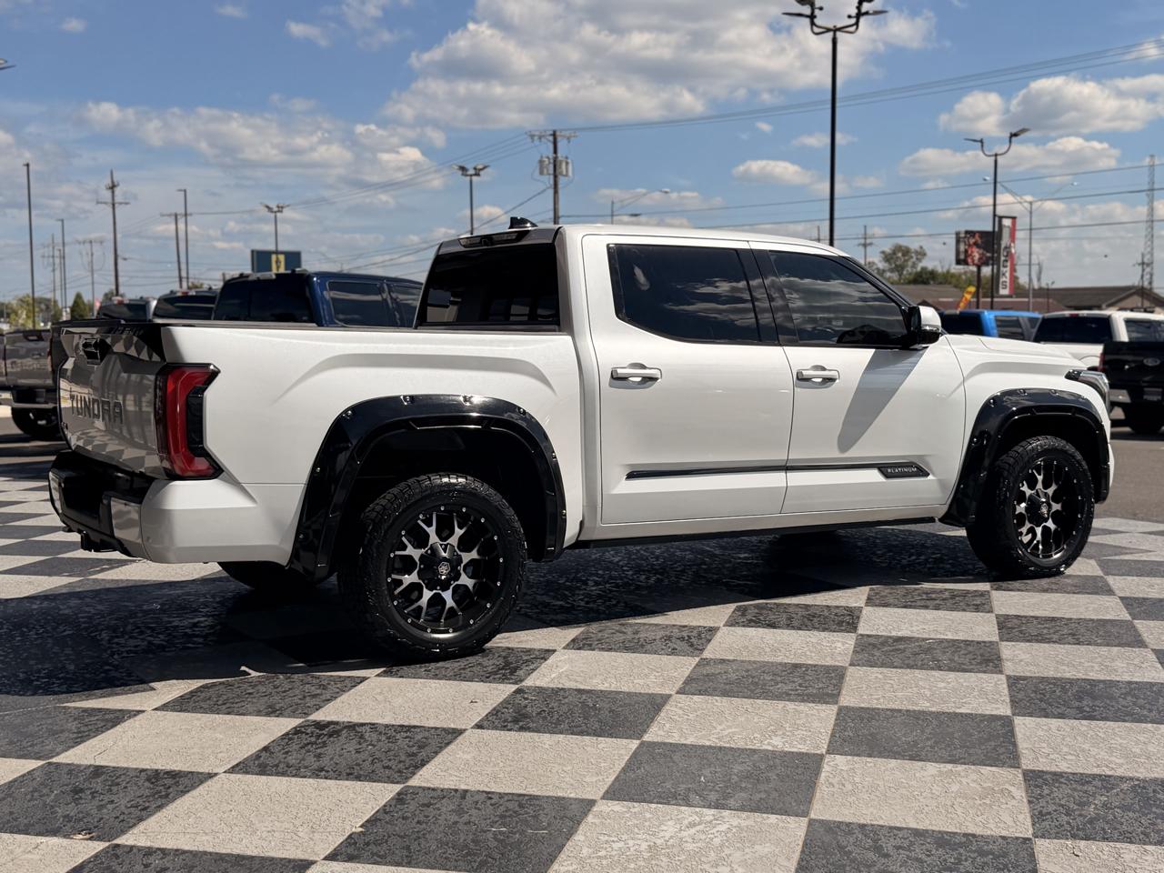 Toyota Tundra photo 10