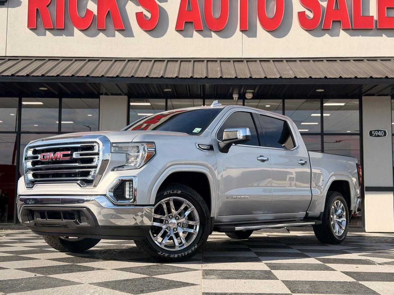 GMC Sierra 1500 SLT Crew Cab 2WD 2020