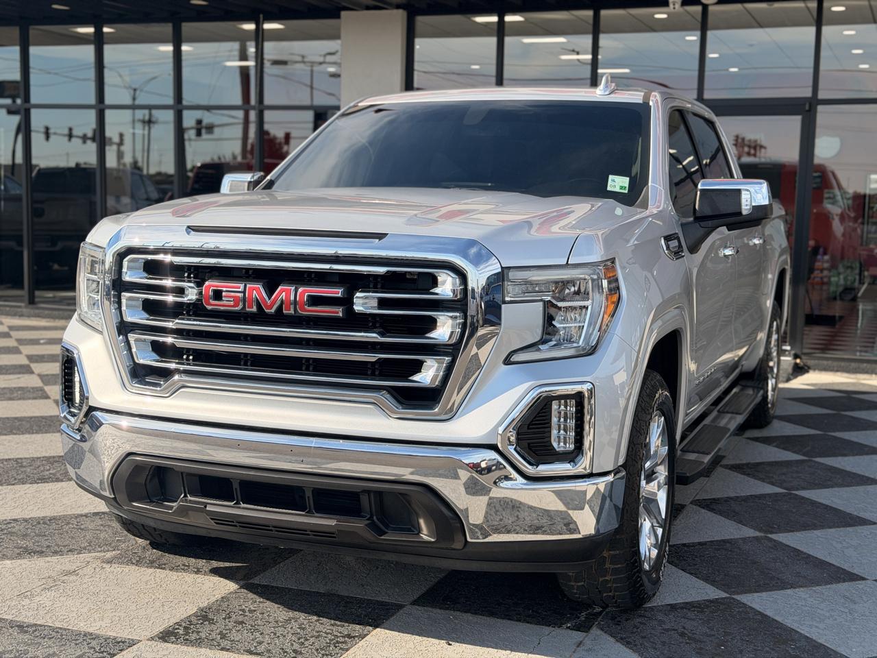 GMC Sierra 1500 SLT Crew Cab 2WD 2020