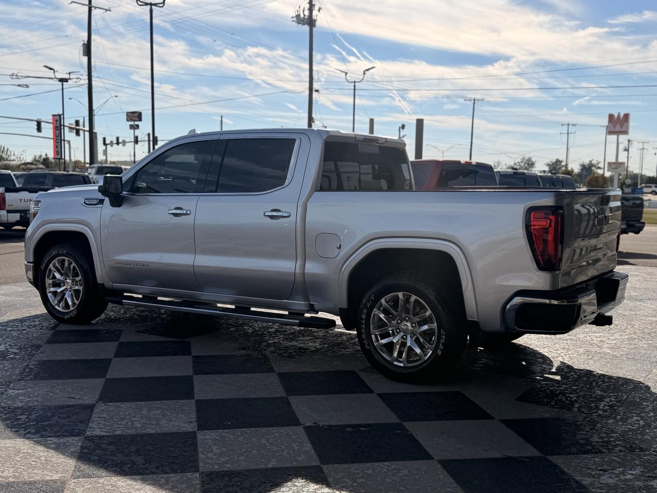 GMC Sierra 1500 SLT Crew Cab 2WD 2020