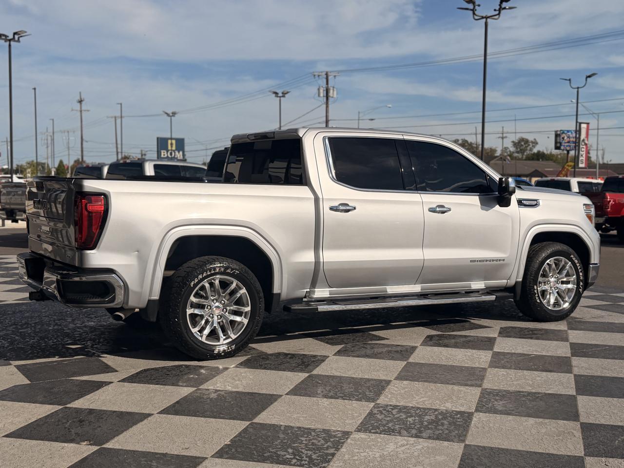 GMC Sierra 1500 SLT Crew Cab 2WD 2020