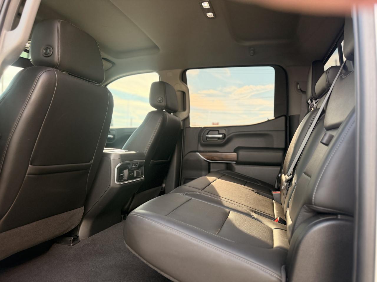 GMC Sierra 1500 SLT Crew Cab 2WD 2020