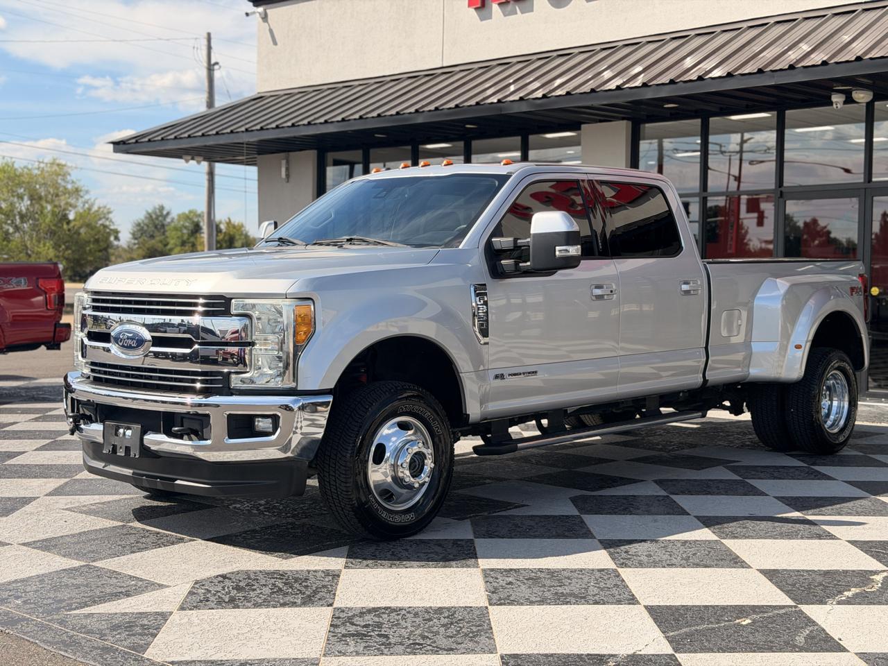 Ford F-350 SD Lariat Crew Cab 4WD 2017