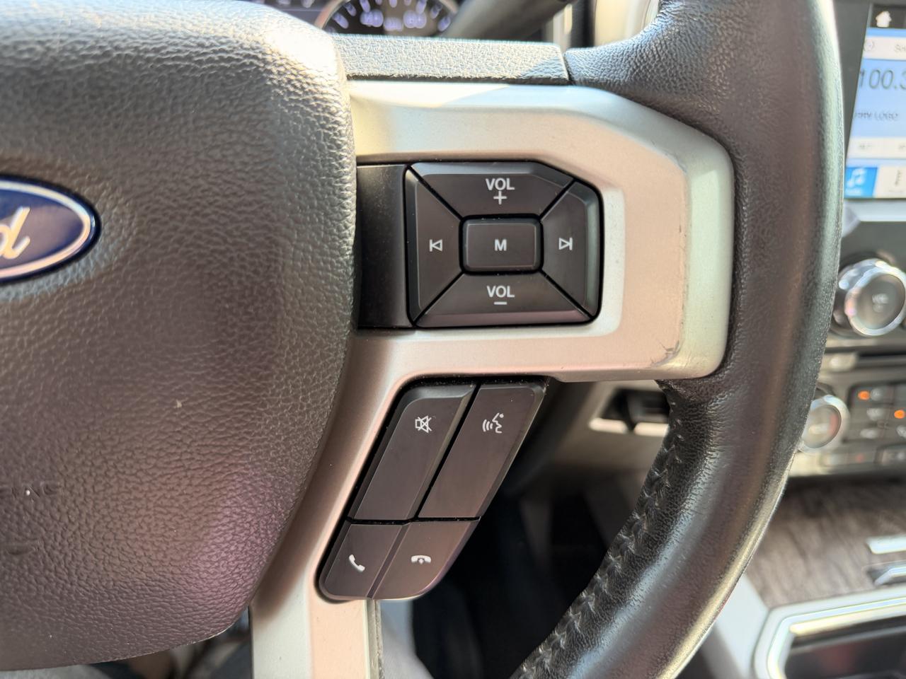 Ford F-350 SD Lariat Crew Cab 4WD 2017