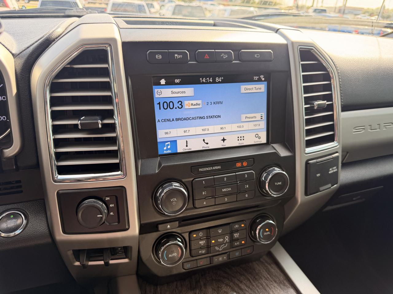 Ford F-350 SD Lariat Crew Cab 4WD 2017