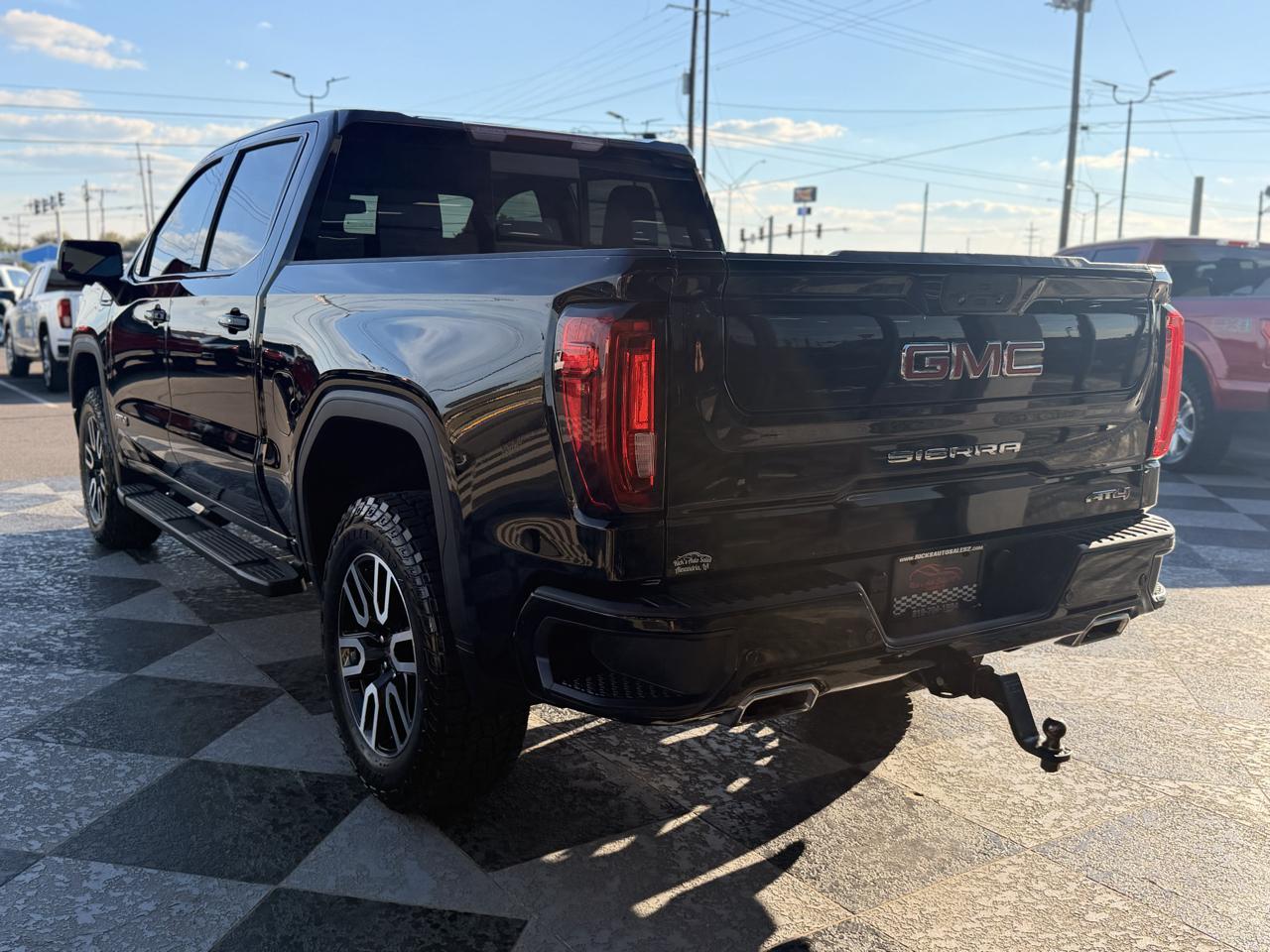 GMC Sierra 1500 AT4 Crew Cab Short Box 4WD 2020