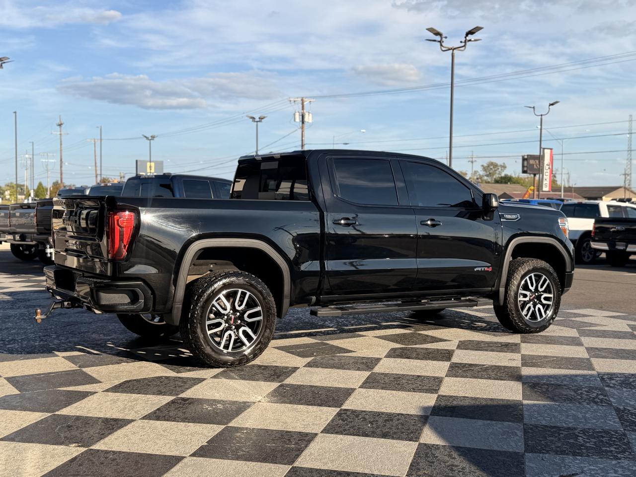 GMC Sierra 1500 AT4 Crew Cab Short Box 4WD 2020