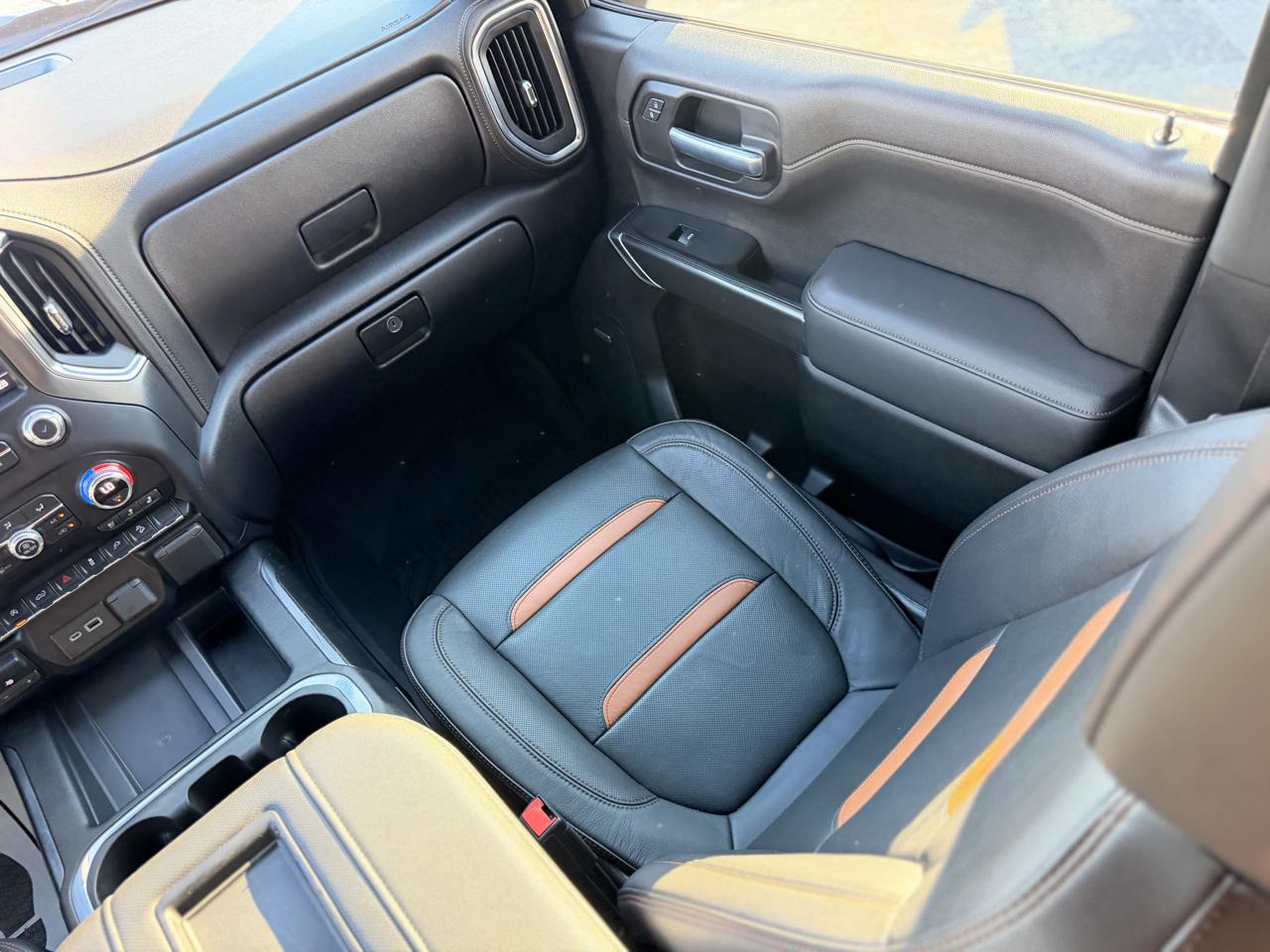 GMC Sierra 1500 AT4 Crew Cab Short Box 4WD 2020
