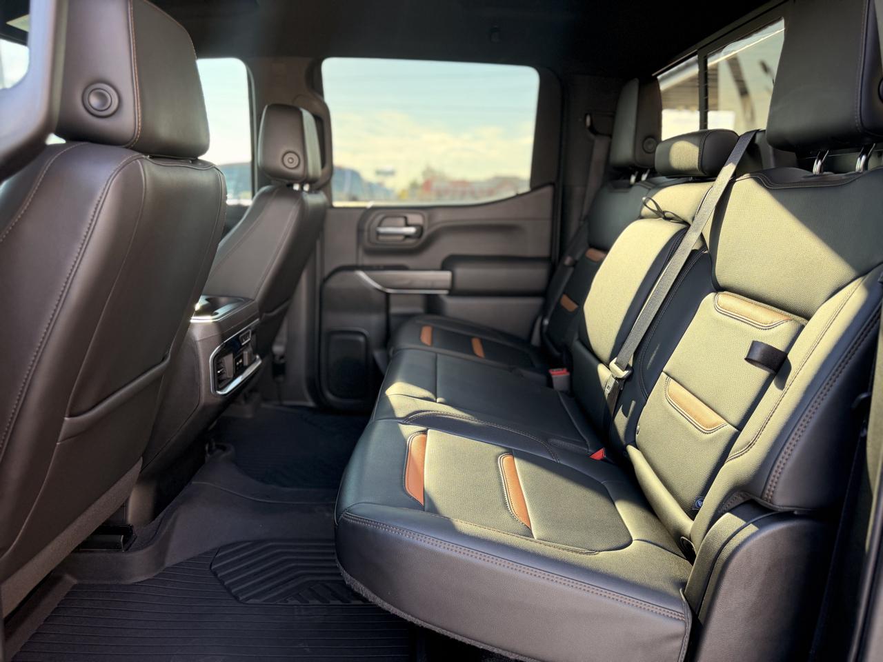 GMC Sierra 1500 AT4 Crew Cab Short Box 4WD 2020