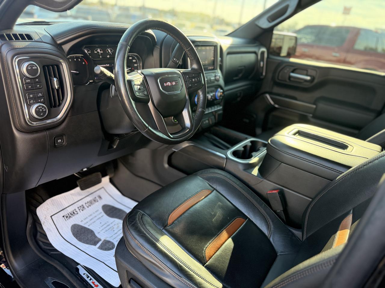 GMC Sierra 1500 AT4 Crew Cab Short Box 4WD 2020