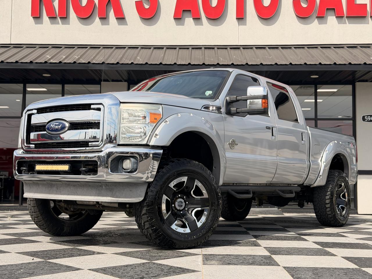Ford F-250 SD Lariat Crew Cab 4WD 2011