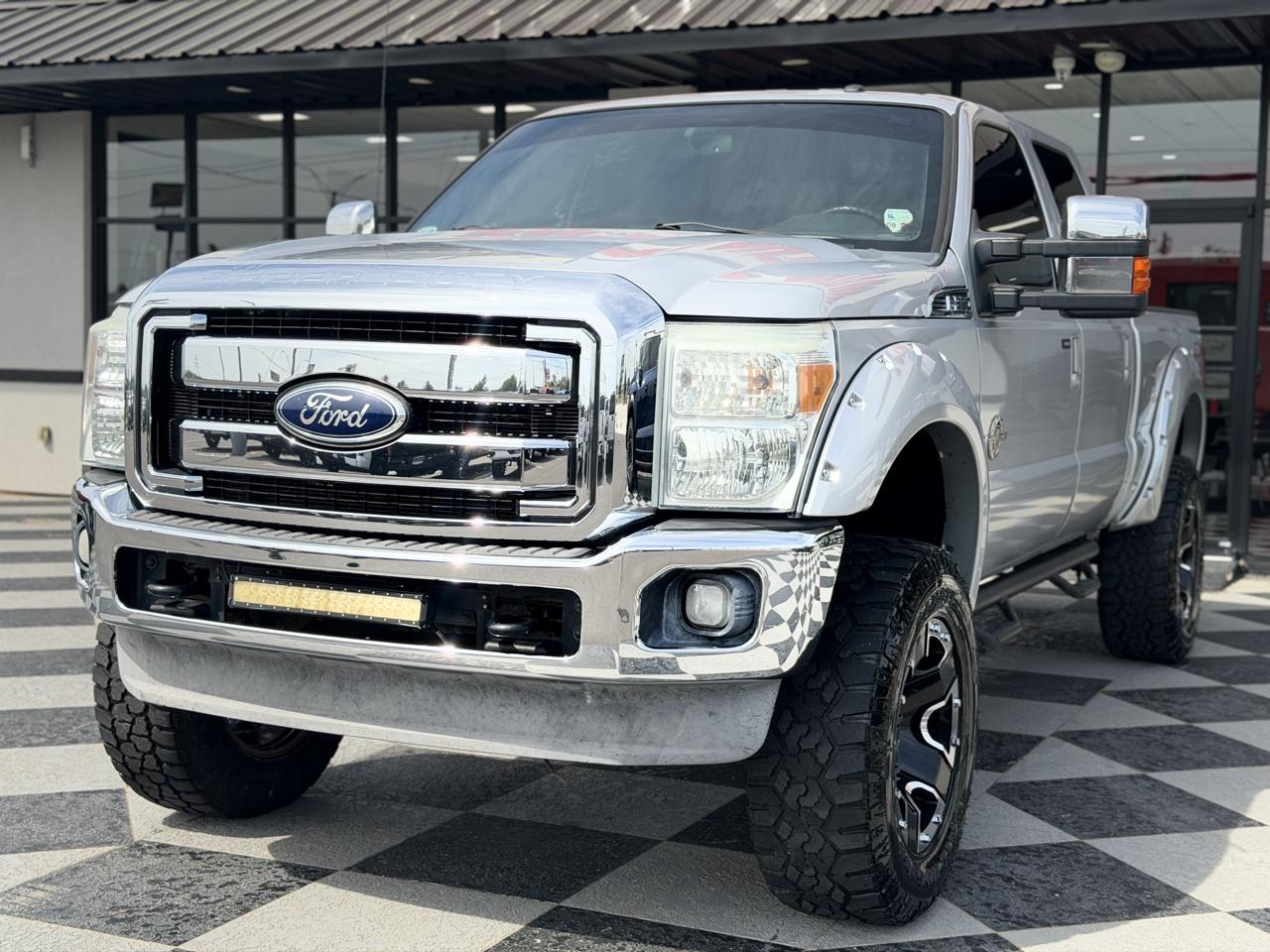 Ford F-250 SD Lariat Crew Cab 4WD 2011