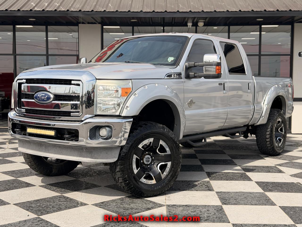 2011 Ford F-250 SD Lariat Crew Cab 4WD