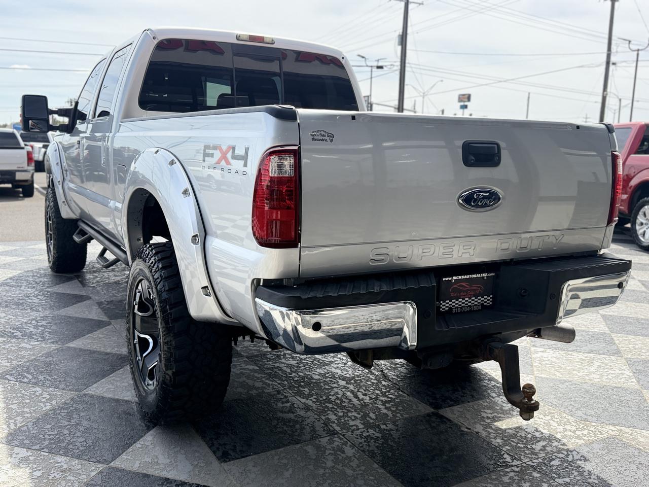 Ford F-250 SD Lariat Crew Cab 4WD 2011