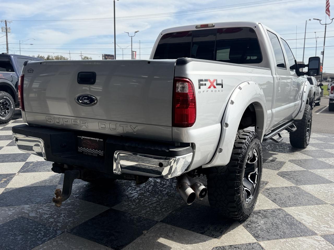 Ford F-250 SD Lariat Crew Cab 4WD 2011