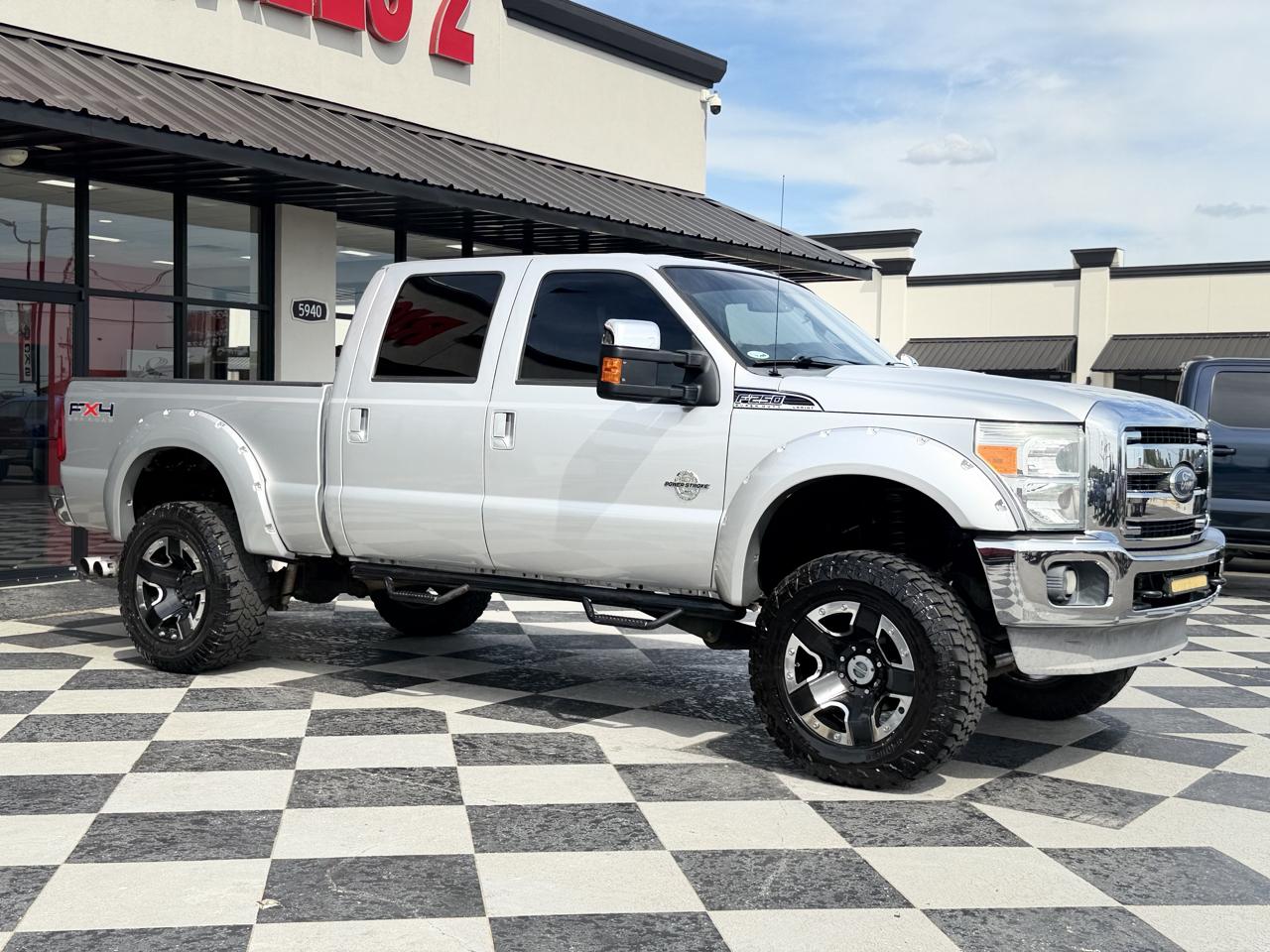 Ford F-250 SD Lariat Crew Cab 4WD 2011