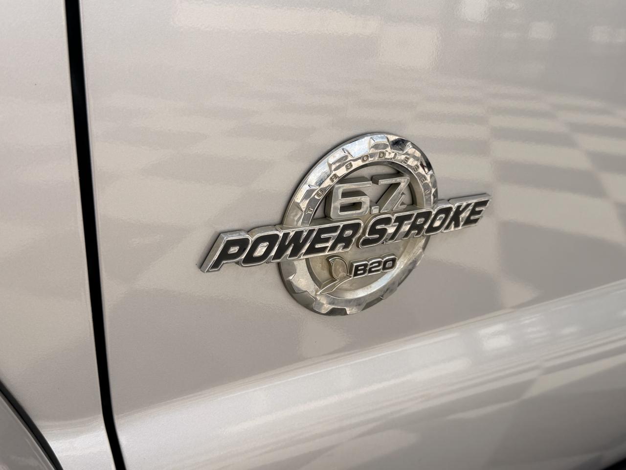 Ford F-250 SD Lariat Crew Cab 4WD 2011