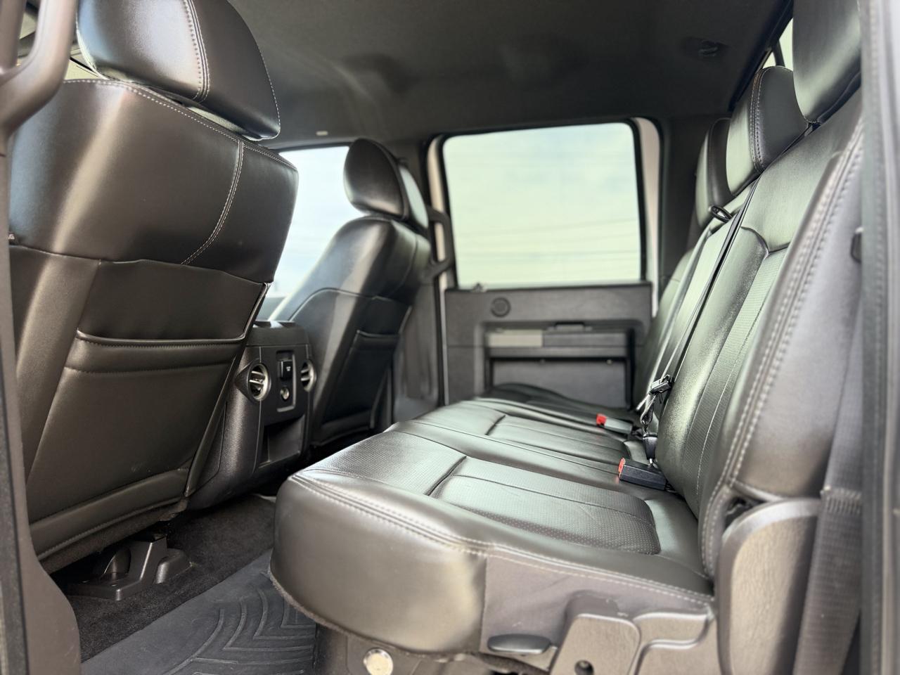 Ford F-250 SD Lariat Crew Cab 4WD 2011