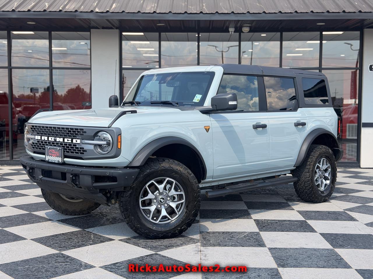 Ford Bronco Badlands 4-Door 2024
