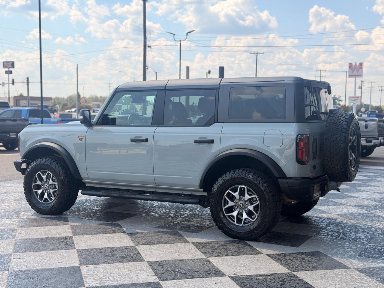 Ford Bronco Badlands 4-Door 2024