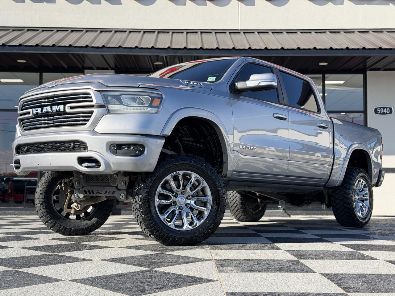 RAM 1500 Laramie Crew Cab SWB 4WD 2022