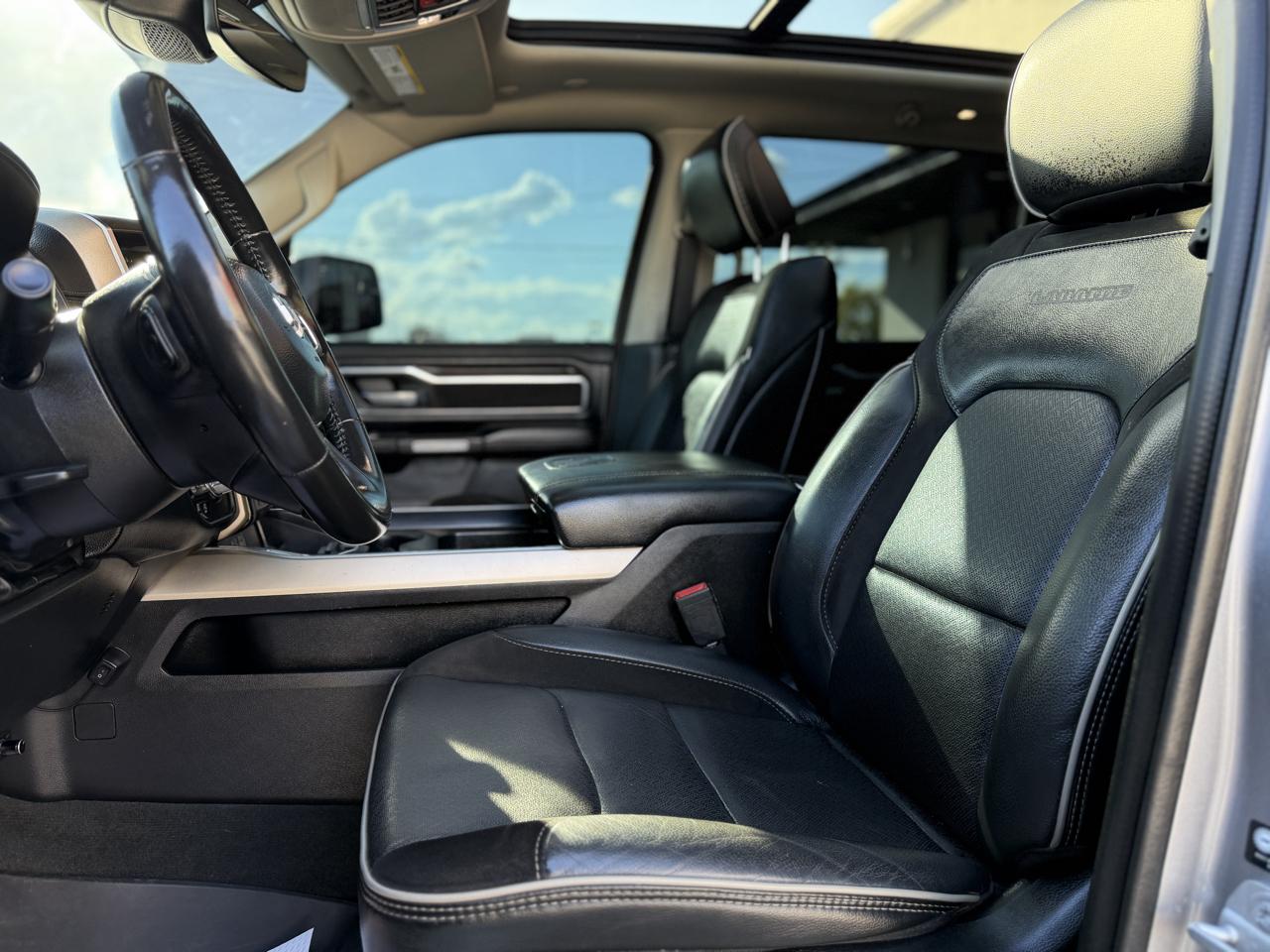 RAM 1500 Laramie Crew Cab SWB 4WD 2022