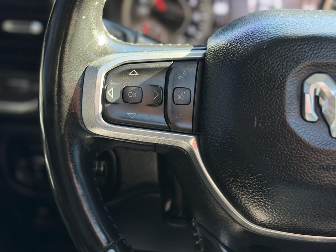 RAM 1500 Laramie Crew Cab SWB 4WD 2022