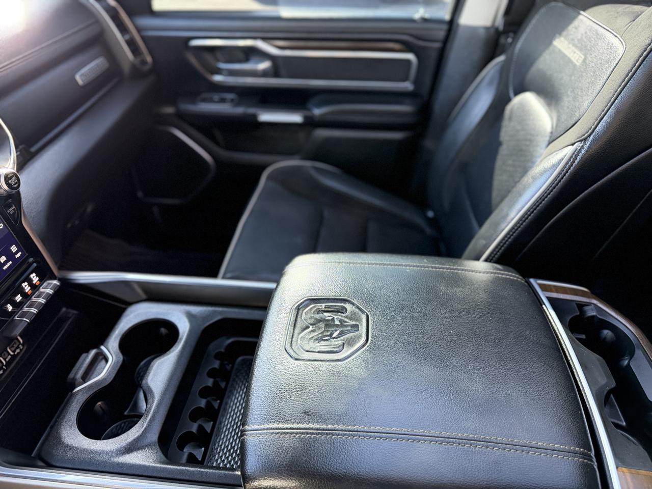RAM 1500 Laramie Crew Cab SWB 4WD 2022