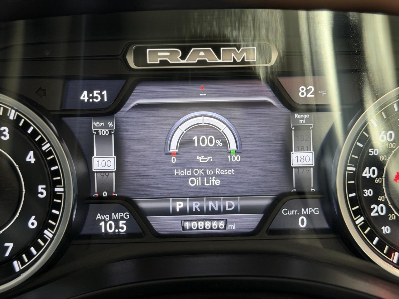 RAM 1500 Laramie Crew Cab SWB 4WD 2022