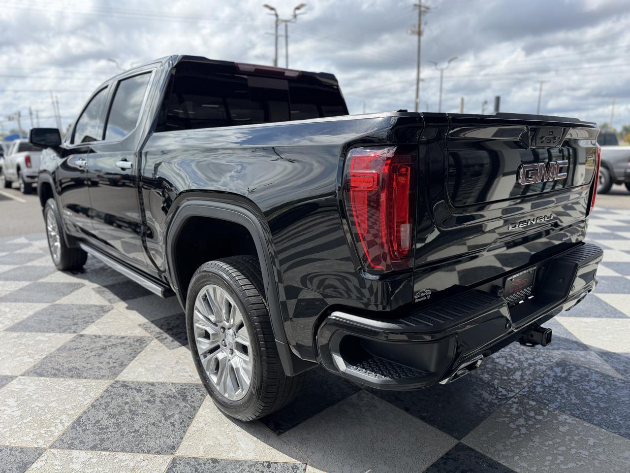 GMC Sierra 1500 Denali Crew Cab 4WD 2021