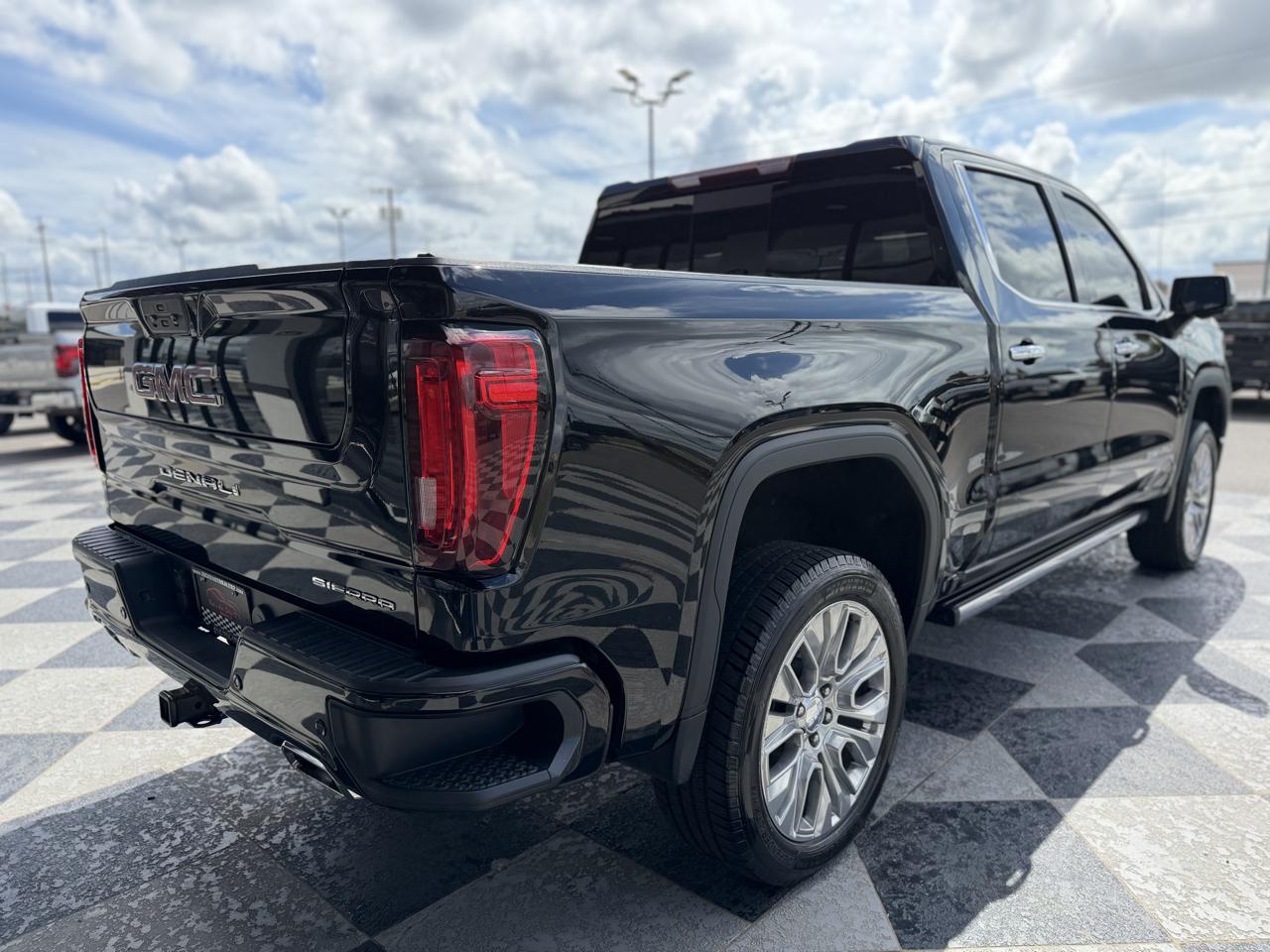 GMC Sierra 1500 Denali Crew Cab 4WD 2021