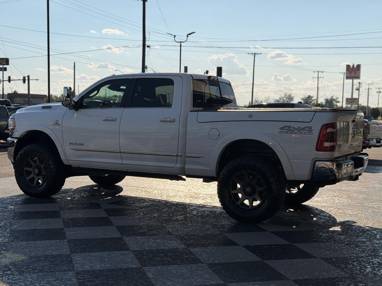 RAM 2500 Limited Crew Cab SWB 4WD 2019