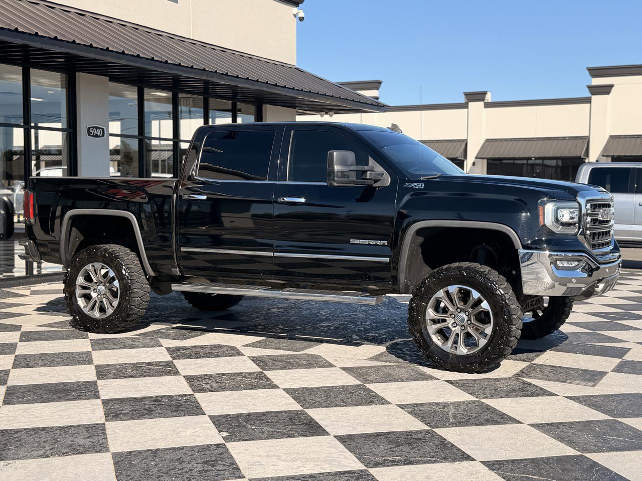 GMC Sierra photo 12