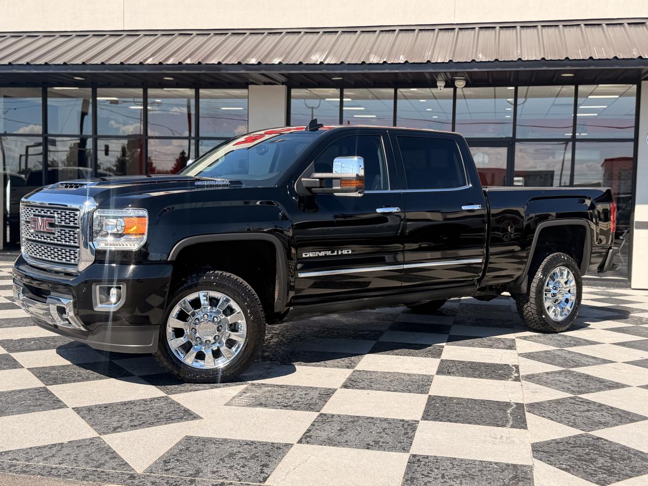 GMC Sierra 2500HD Denali Crew Cab 4WD 2018