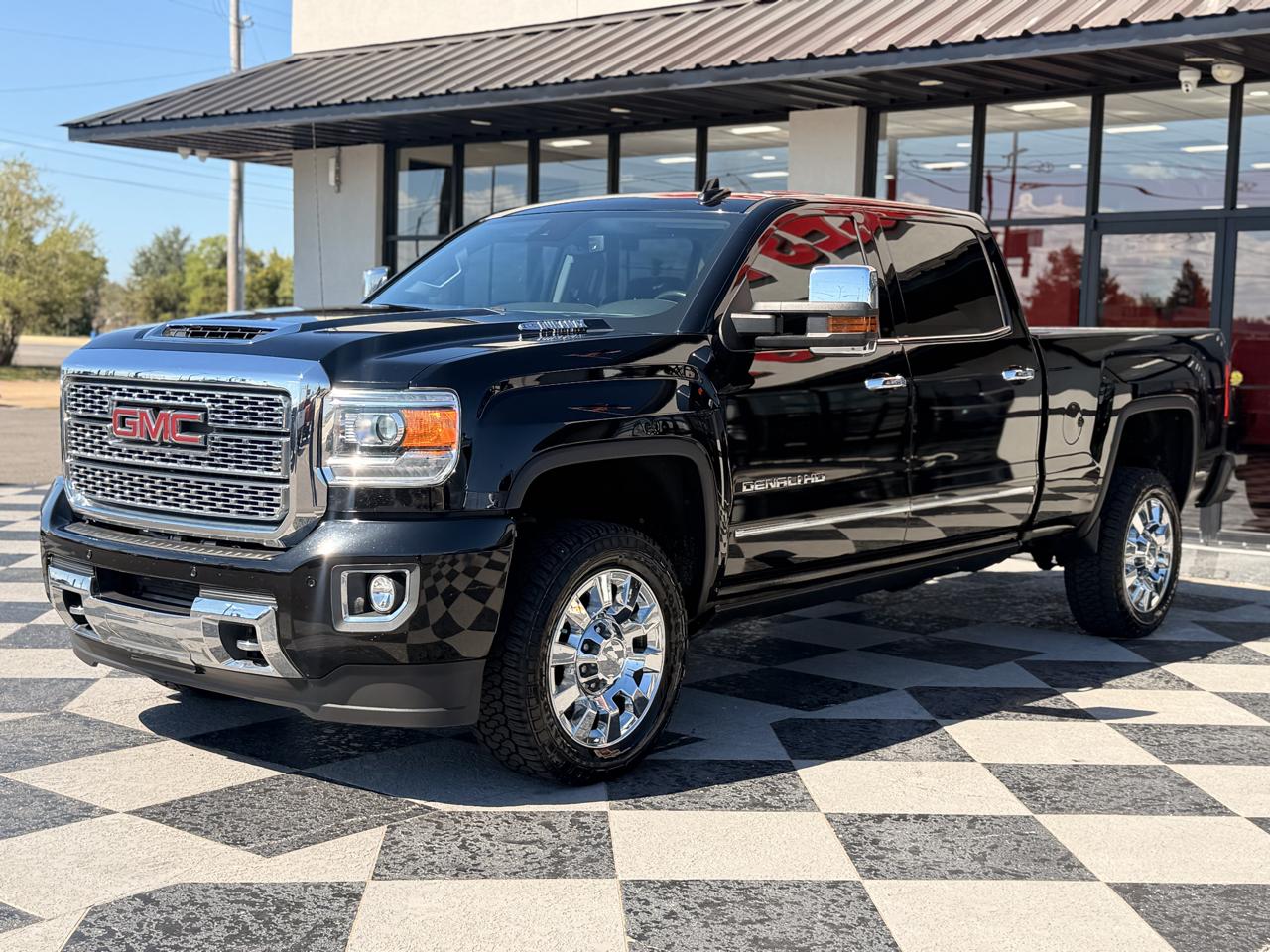 GMC Sierra 2500HD Denali Crew Cab 4WD 2018