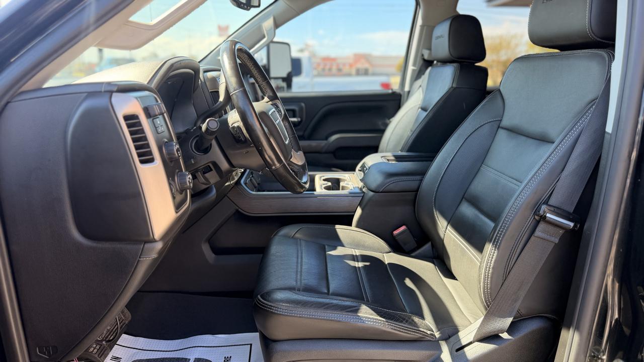 GMC Sierra 2500HD Denali Crew Cab 4WD 2018