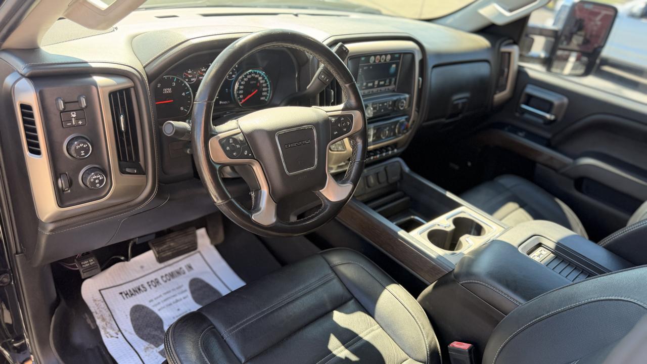 GMC Sierra 2500HD Denali Crew Cab 4WD 2018